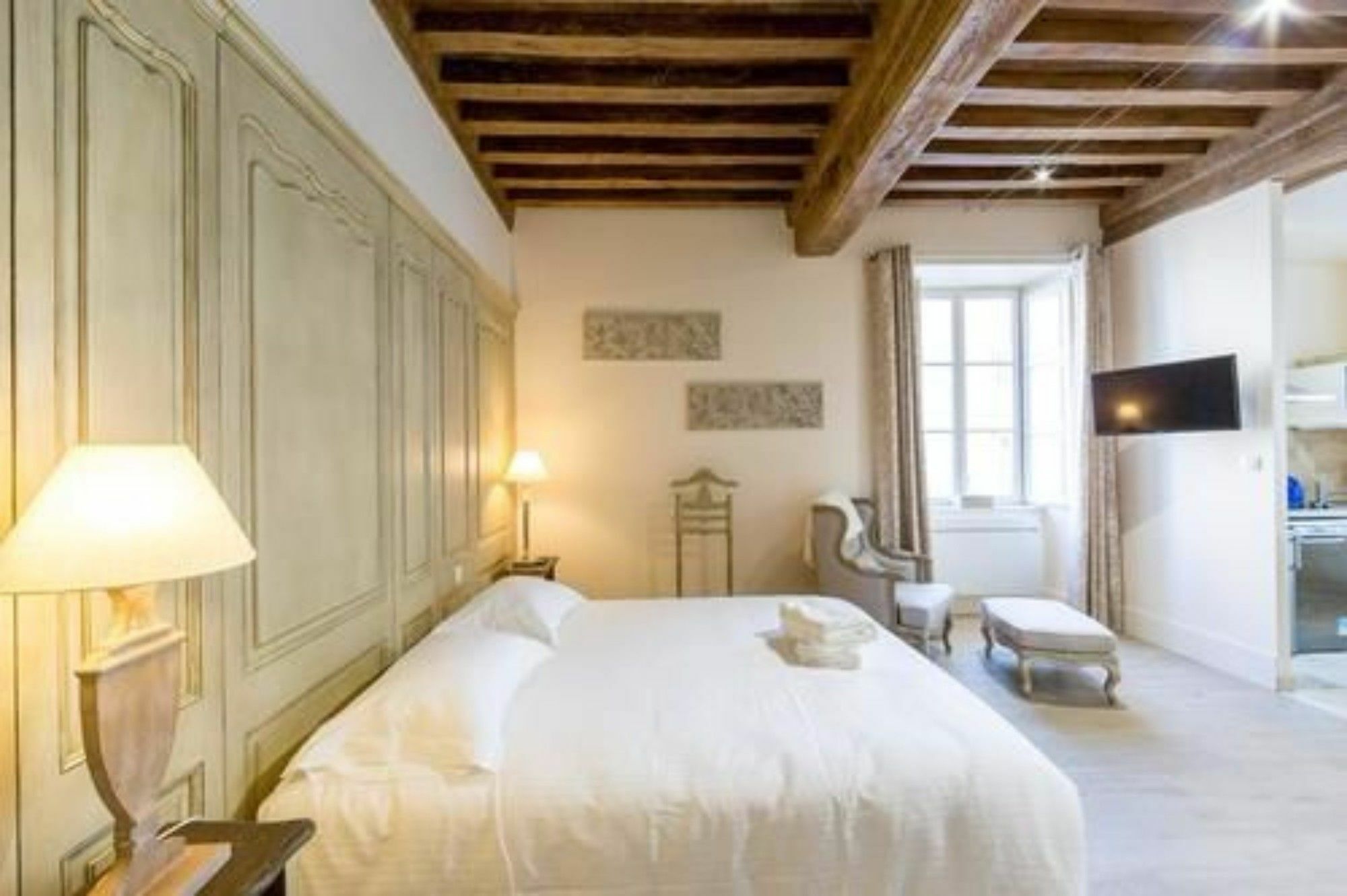 Bed and Breakfast Le Cara Seheiah 1D Beaune  Esterno foto